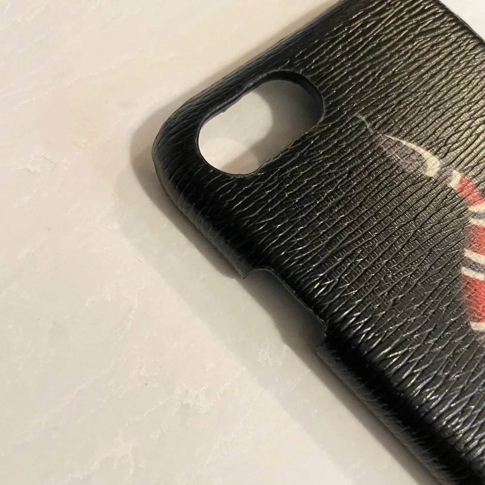 GUCCI iPhone 7/8 Black Snake Print phone case 🐍